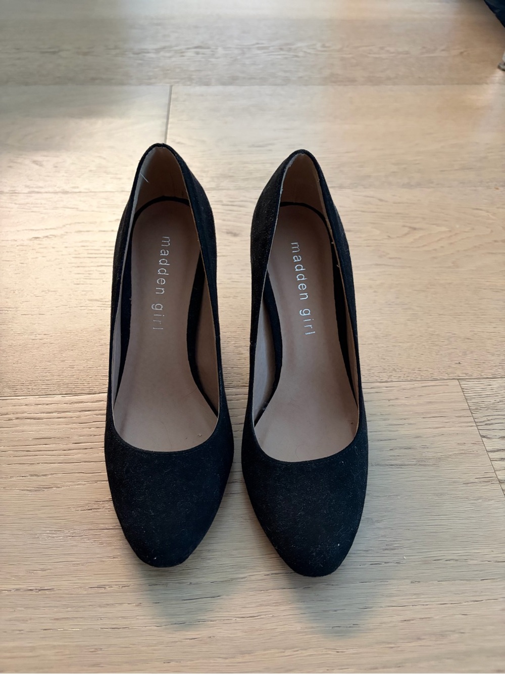 Madden Girl Black Suede Round-Toe Pumps